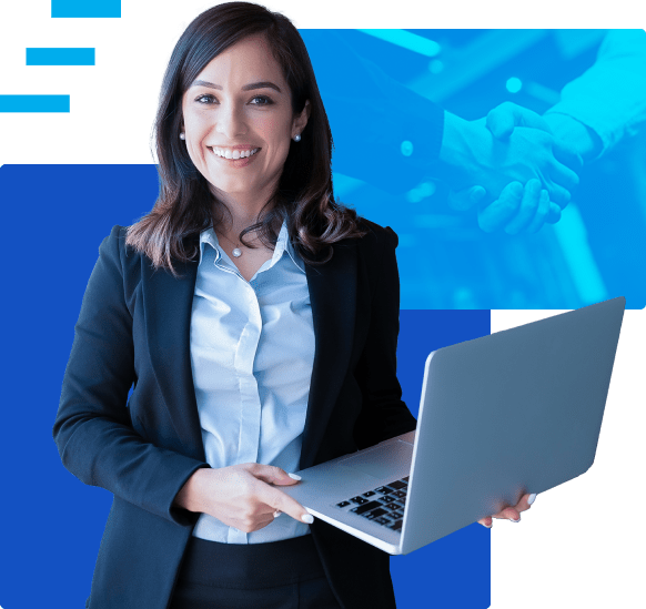 Smiling woman in front of computer